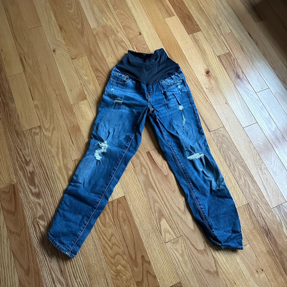 Old Navy maternity ripped jeans- 2